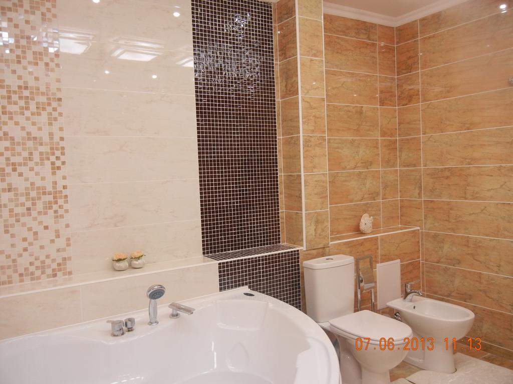 Mereke Hotel Ustʼ-Kamenogorsk Rom bilde