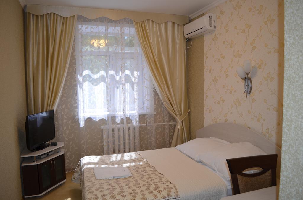 Mereke Hotel Ustʼ-Kamenogorsk Rom bilde