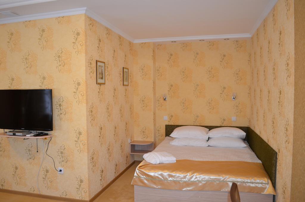Mereke Hotel Ustʼ-Kamenogorsk Rom bilde