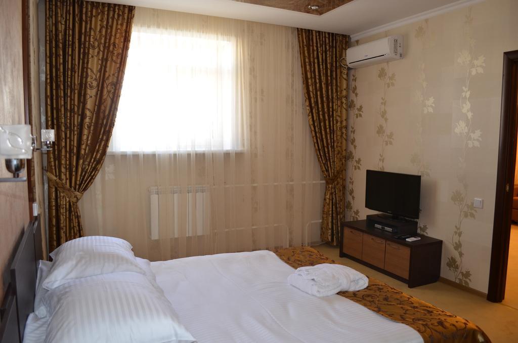 Mereke Hotel Ustʼ-Kamenogorsk Rom bilde