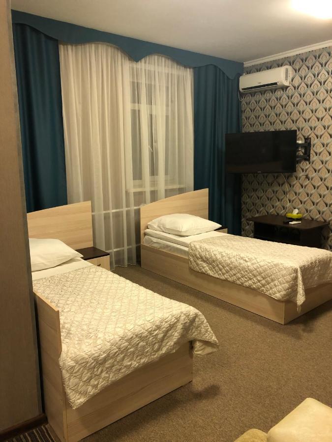 Mereke Hotel Ustʼ-Kamenogorsk Eksteriør bilde